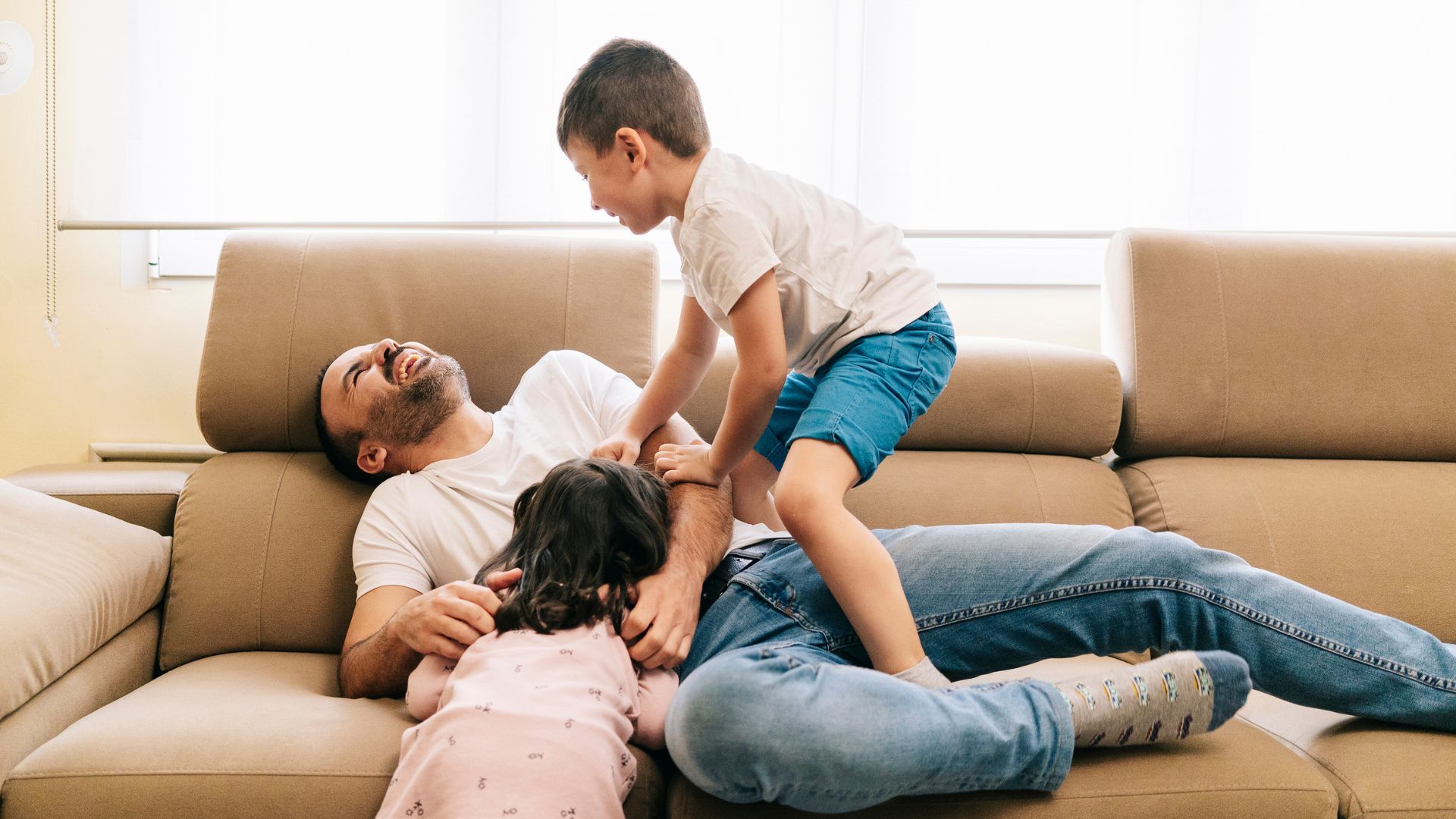 S3E4 – Parenting Through Co-Parenting Struggles and Sibling Fights